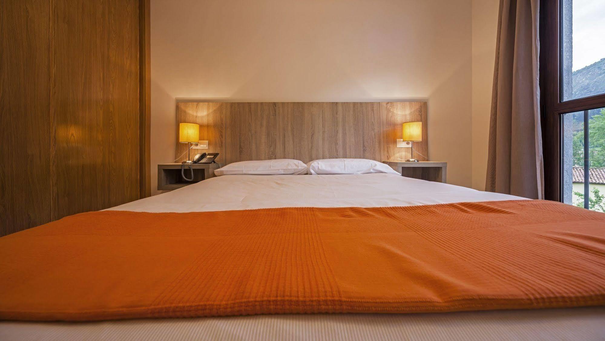 Apartamentos El Caxigu Arenas De Cabrales Εξωτερικό φωτογραφία