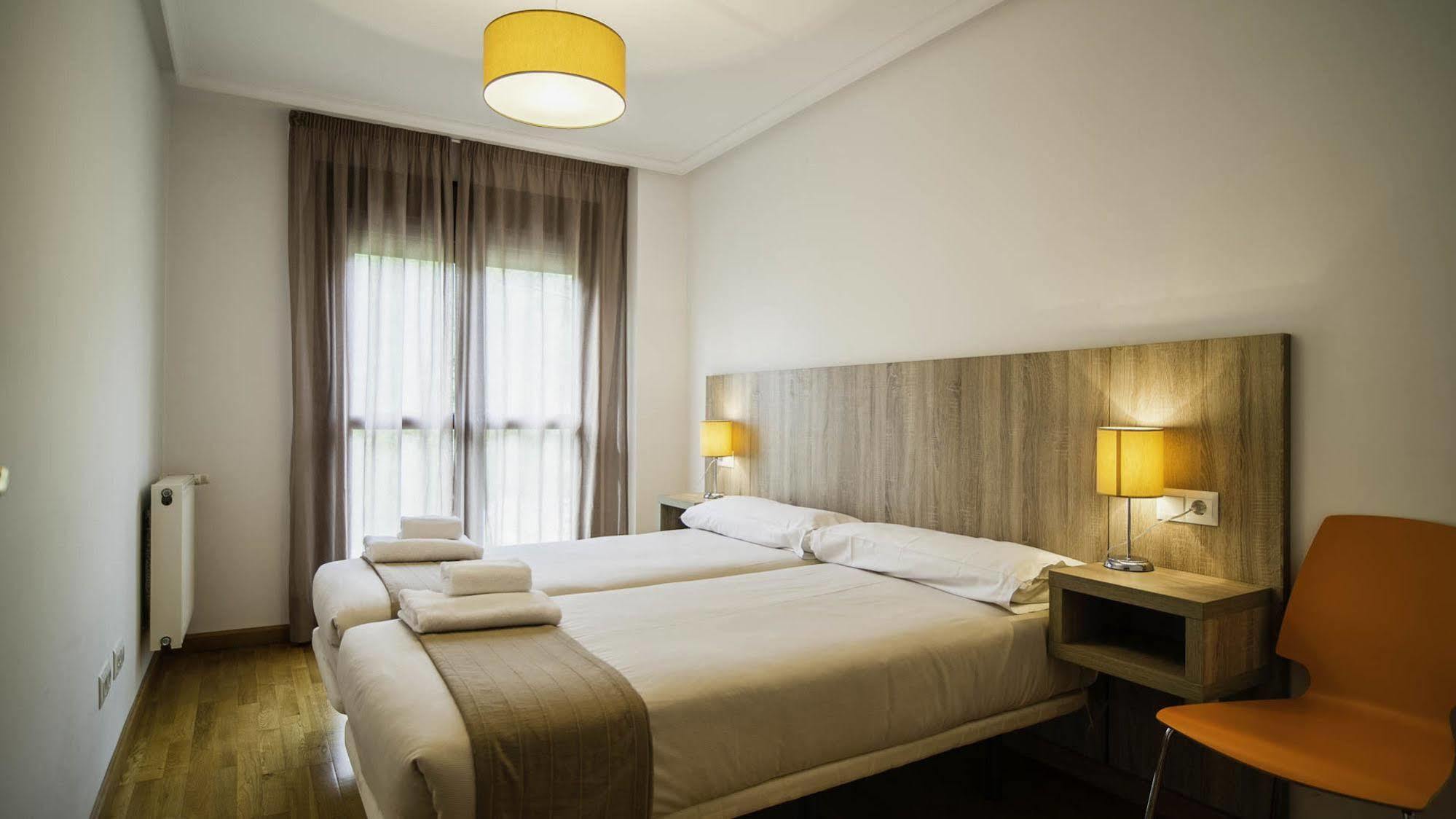 Apartamentos El Caxigu Arenas De Cabrales Εξωτερικό φωτογραφία