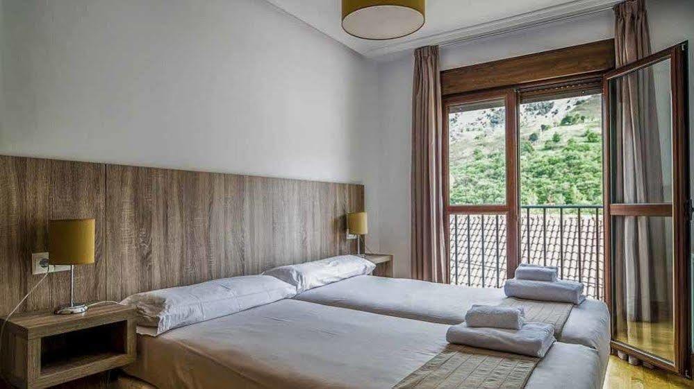 Apartamentos El Caxigu Arenas De Cabrales Εξωτερικό φωτογραφία